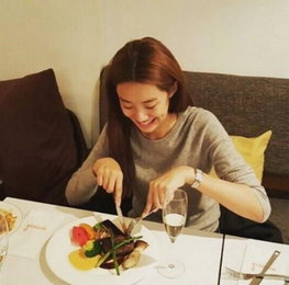 스테파니 리, 일상은 귀요미…"사랑스러운 보조개 미소"