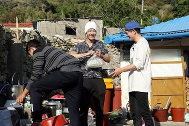 이진욱·차승원, 만재도 브로맨스…"기분 좋은 차줌마”