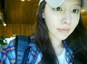 김아중, 청초한 민낯…"오늘은, 맑음"