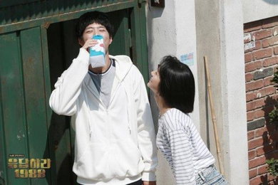 '응팔' 혜리, 박보검과 웃음만발 스틸컷…"우리 택이~"