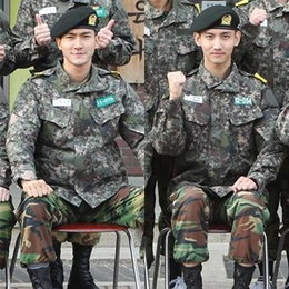 최시원·최강창민, 훈련소서 밝은 미소…"늠름한 대한의 건아"