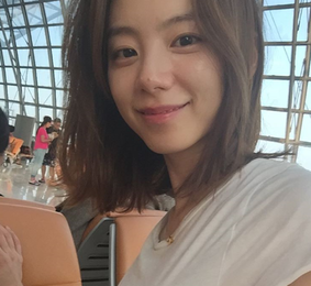박수진, 새댁의 청순 민낯…'여행을 떠나요'