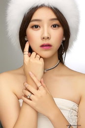 천이슬, 순백의 여인..사슴같은 눈망울