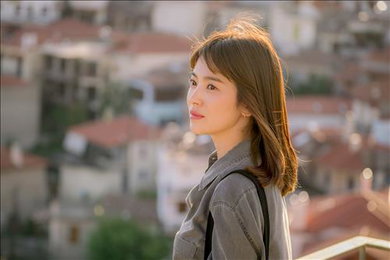 송중기·송혜교의 KBS '태양의 후예' 사전제작,”타자지향형 남녀의 사랑이야기"