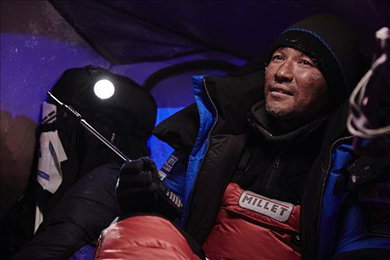 '히말라야' 2주째 정상…애니메이션 강세