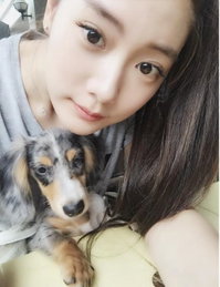 활동 재개 클라라, 새해 인사 전해..."2016년 꿈은 이뤄질 거예요"