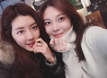 박한별·차예련, 우정반지 인증…"절친의 우애"