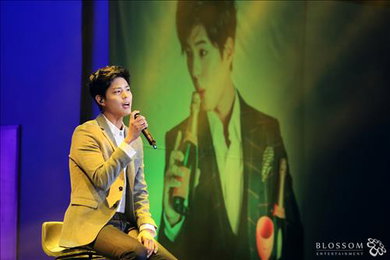 '어남택' 박보검, 첫팬미팅에 3천500여명 환호