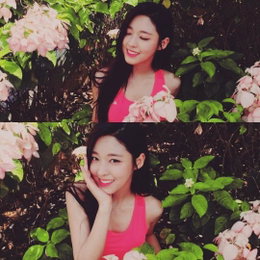 설현, 애교 가득 꽃받침…"꽃보다 아름다워"