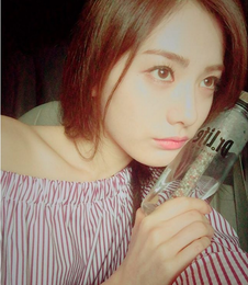 나나, 클로즈업에도 굴욕없는 셀카 '물오른 미모 '