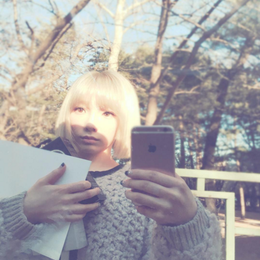 태연, 햇살받은 화사한 금발 '인형 미모'