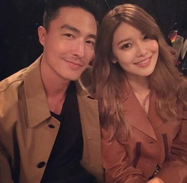 다니엘 헤니·수영, 트렌치코트 커플샷 '선남선녀'