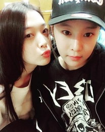 나뮤 성아, 설리와 예쁨 가득 인증샷…"언니같은 동생"