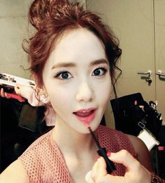 윤아, 치명적 청순미…"반짝반짝 눈망울"
