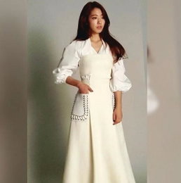 박신혜, 모델 본능 발산…'화이트 드레 신혜'