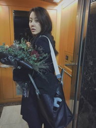 고현정, 깜짝 생일 인증샷…"꽃보다 민낯"