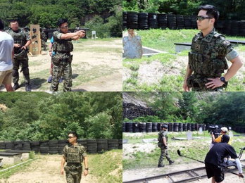 진구 '태양의후예' 비하인드 컷 공개, '상남자의 카리스마'