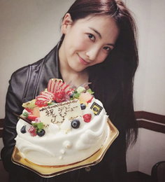 강지영, 솔로 데뷔 자축 셀카…"감사해요♥"