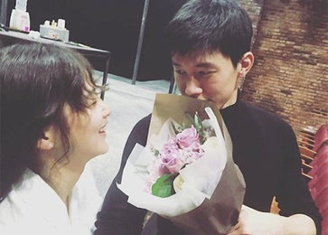 김무열♥윤승아, 달달한 부부…"눈빛으로 말해요"