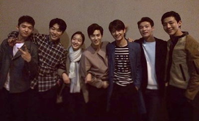 김고은, '글로리데이' 배우들과 인증샷 "화이팅"