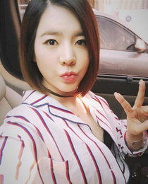 써니, 섹시+큐트 매력적인 셀카에 '심쿵 남심'