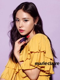 민효린, 이중매력 발산…"풋풋한 봄의 여신+차도녀"