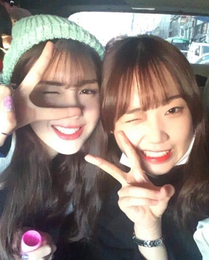 I.O.I 전소미·최유정, 친 자매 같은 특급 케미..'눈길'