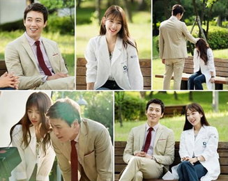 '닥터스' 김래원♥박신혜 비하인드 컷…핑크빛 로맨스 '달달'