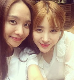 서인영-박정아, 쥬얼리 절친 인증..."변함없는 울 언니"