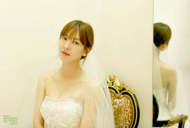 김소연, 눈부신 웨딩드레스 자태…"해령이 드디어 결혼합니다"