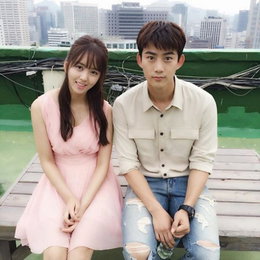 김소현, 옥택연과 선남선녀 "이렇게 예쁜 귀신 봤어?"