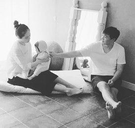 연정훈♥한가인, 행복한 가족사진 "사랑하는 우리딸"