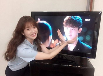'더블유' 한효주, 이종석 향한 애정 과시