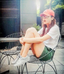 강소라, 우월한 기럭지…"앉아서도 각선미"