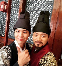 김승수·박보검 훈훈 부자…“지쳤는데도 늘 밝고 열심”