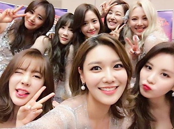 소녀시대 완전체, 오랜만에 만나도 변함없는 우정 "예뻐요 언니들"