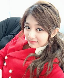 쯔위, 러블리 산타소녀…"당기면. 심쿵"