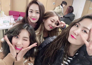 씨스타, 완전체 포즈배틀…"이 구역, 매력보스?"