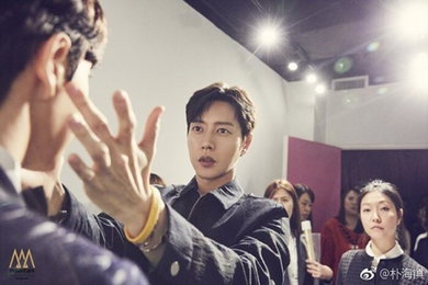 박해진, 비현실적인 조각 미남…"인형보다 완벽 비주얼"