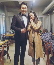 혜리, 박성웅과 깜짝 만남…"수트빨에 심쿵"
