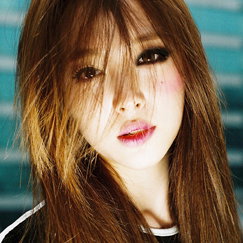 설리, 새로운 사랑 시작…남친은 김민준 디렉터