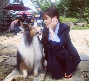 이선빈, 강아지와 '달달' 눈맞춤…"안뇽 멍무이"