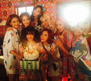 소녀시대, 데뷔 10주년 맞이 소감…“고맙고 사랑해”