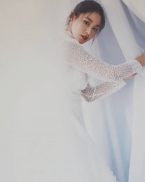 설현, 국보급 비주얼..."B컷이 이 정도"