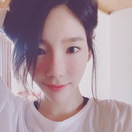 태연, 인형의 비주얼…"주근깨도 예쁘다"