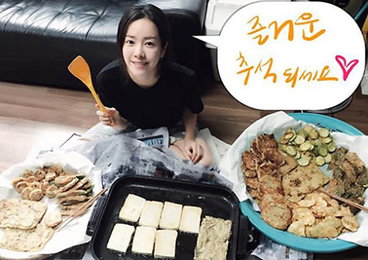 한지민, 명절 요리사…"해피추석 되세요"