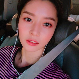 헬로비너스 나라, 핑크빛 완벽 여신…"이 미모, 빛이나"