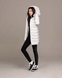 '내년 1월 출산 예정' 전지현도 롱패딩 열풍에 동참