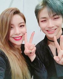 에일리·강다니엘, 눈웃음이 닮았네…"쌍둥이를 찾았어요"