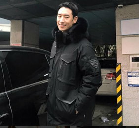 이제훈, 감기도 내쫓는 우윳빛 미소…"옷 따뜻하게!"